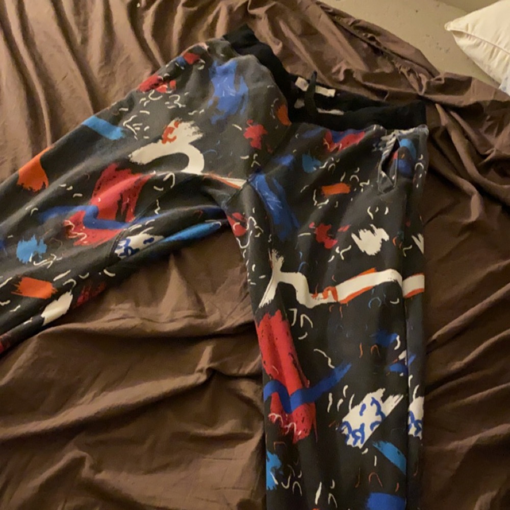 End extra large joggers